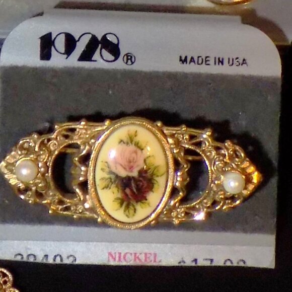 Lot of 5 New 1928 Floral Brooch, Necklaces, Clip-On & Drop Earrings Bundle - Picture 5 of 11